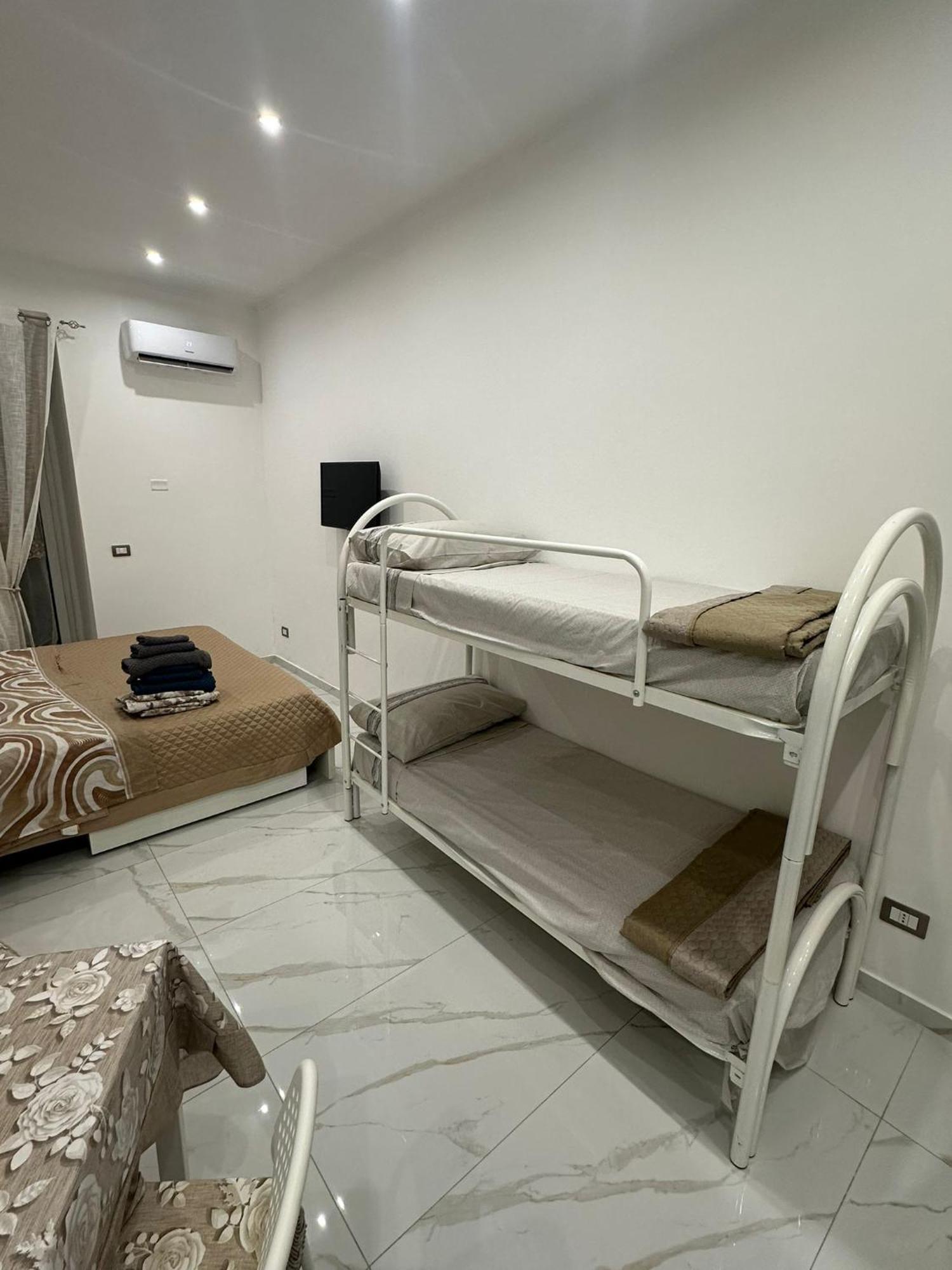 Appartamento Briganti House Napoli Esterno foto